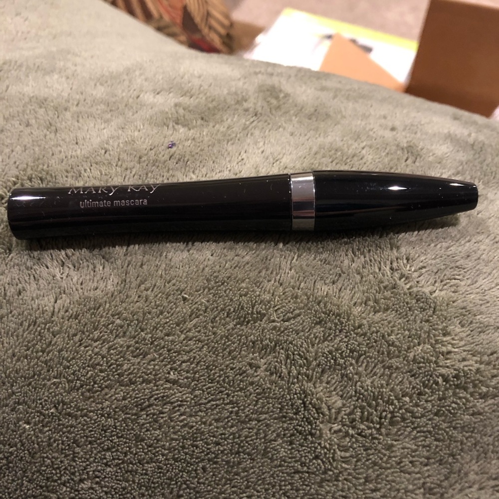 Mary Kay makeup bundle - Picture 2 of 4
